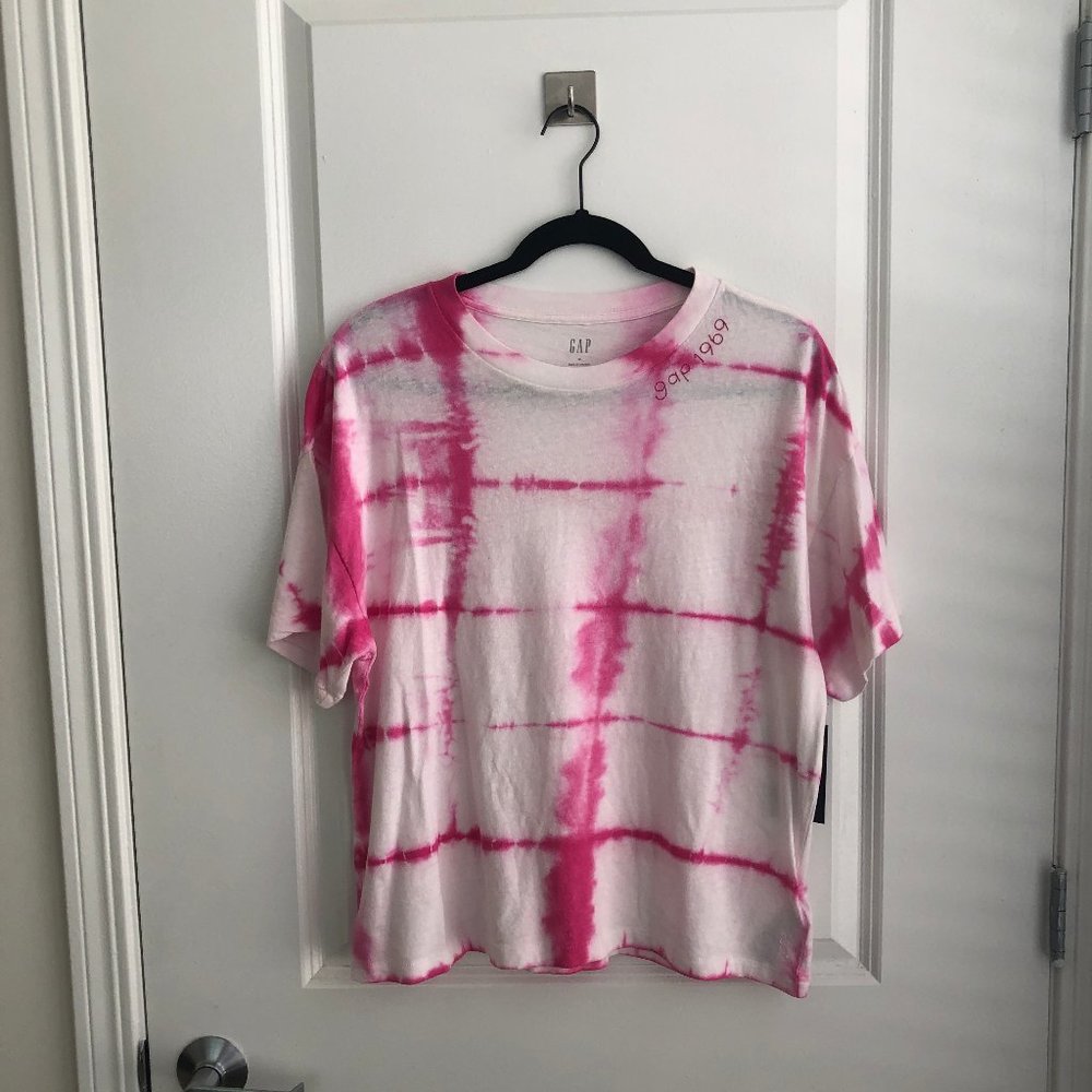 NWT Gap Tie-Dye Tee